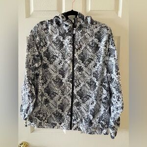 VS PINK lightweight windbreaker • Womens XS